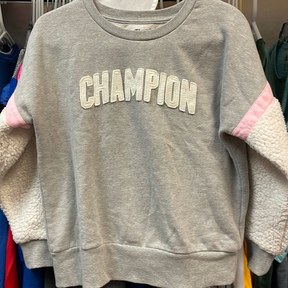 Girls Champion crew sweatshirt XL